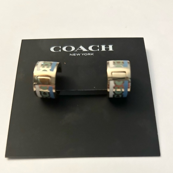 Coach Signature C Huggie Earrings NWT - Picture 1 of 5